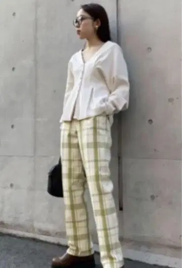 MOUSSY 체크 무늬 슬랙스 사이즈 1