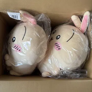 토끼가 가득한 복권 A상 초대형 봉제 인형 2종 팔짱을 끼고 점프