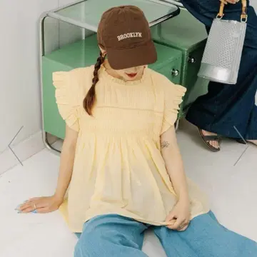 핀턱 개더 프릴 블라우스