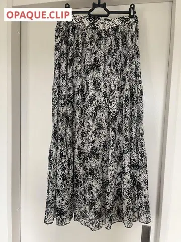 OPAQUE.CLIP 패턴 스커트