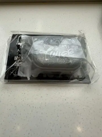 twice 팝업 This is for AirPods 케이스