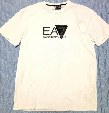 아르마니 EA7 티셔츠 미사용 새상품