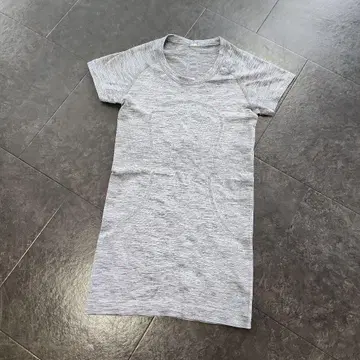 룰루레몬 반팔 티셔츠 트레이닝 요가웨어 그레이 lululemon