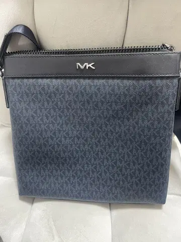 MK 네이비 백