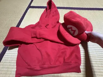 SHEIN 레드 후드티 XS 사이즈 마리오 캡 포함
