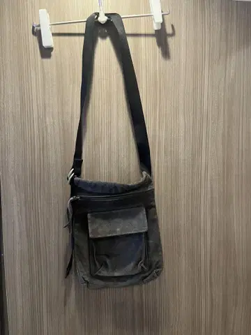 핸더 스킴 스킴 피그 가죽 숄더백