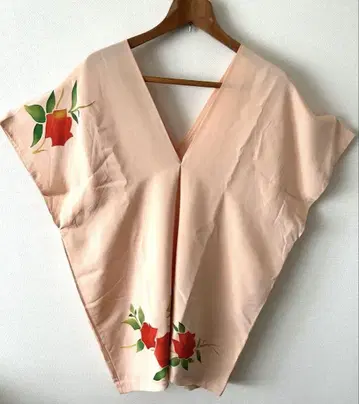 핑크 꽃무늬 슬리브리스 원피스