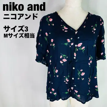niko and 니코 앤드 네이비 꽃무늬 반팔 셔츠 B67