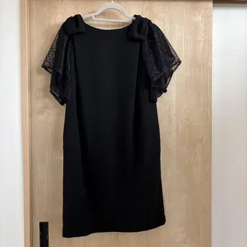 레이스 소매 블랙 드레스 9AR