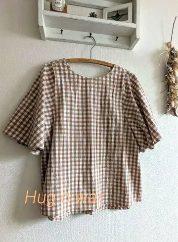 허그아워 깅엄 체크 플레어 슬리브 블라우스