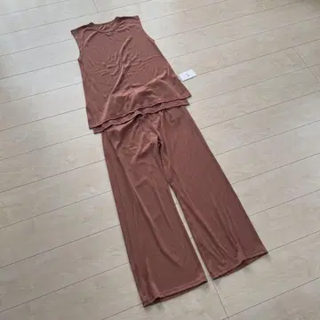 AKTE 팬츠 셋업