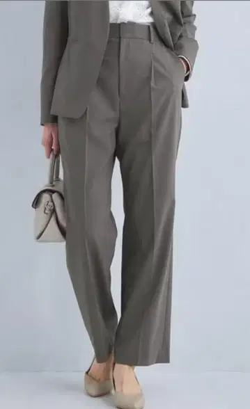 그린 라벨 릴랙싱 카치릴라 스트레이트 팬츠 MD.GRAY M