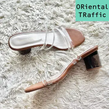 오리엔탈 트래픽 클리어 스트랩 샌들 라운드 힐 L