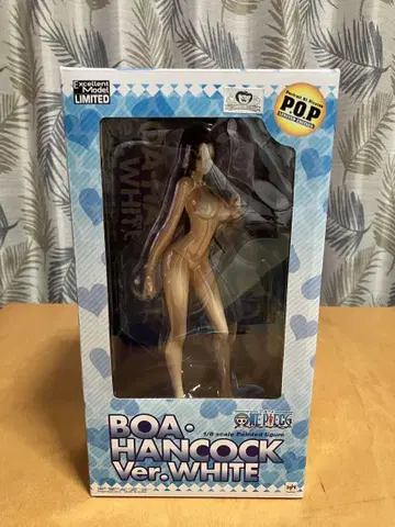 BOA HANCOCK Ver.WHITE 페인팅 피규어