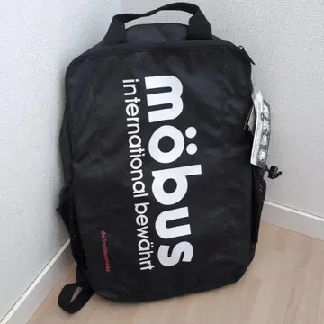 mobus(모브스)의 백팩으로 색상은 블랙입니다.