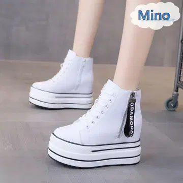 DAOMODA 화이트 하이컷 통굽 스니커즈