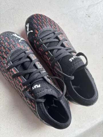 Puma 스파이크 슈즈 블랙/오렌지/21cm