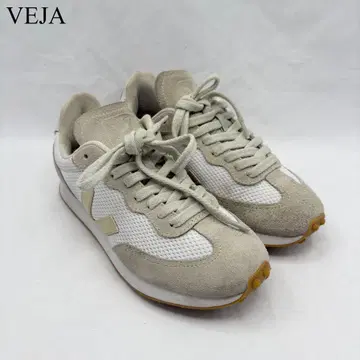 VEJA 베자 스니커즈 로고 베이지 L.R.T 캐주얼 모드