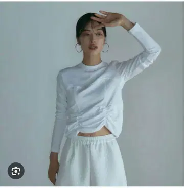 Meer. 코르셋 디자인 상의