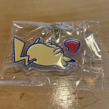 아크릴 키링 컬렉션 PIKACHU DINER 뒤집기