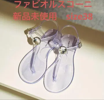 미사용 새상품 FABIORUSCONI 파비올루스콘이 pvc 샌들 텅 비쥬