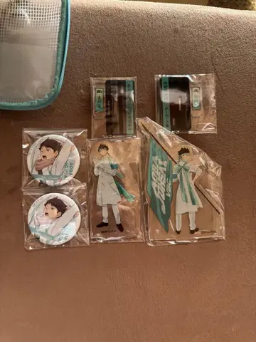 오이카와 토오루 이와이즈미 하지메 캐릭터 굿즈 세트