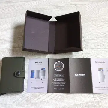 SECRID RFID 보호 카드 케이스 올리브 그린