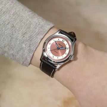 크로노 도쿄 2025 특별 기획 신상 34mm STAR DIAL