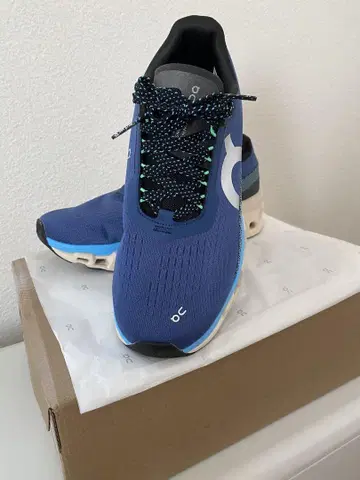 on 클라우드 몬스터 2 25cm