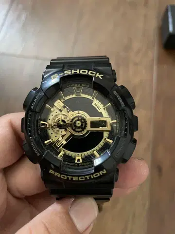 G-SHOCK GA-110 블랙/골드