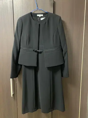 블랙 포멀 원피스 수트 (자켓 포함)