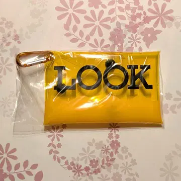 후지야 LOOK 카라비너 포함 클리어 파우치 캔뱃지 Snow Man 페코
