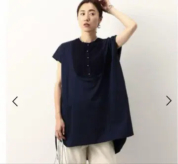 트라조도나 노리즈 네이비 블라우스 튜닉