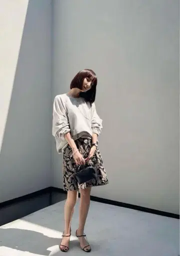 로렌 플라워 자카드 반바지