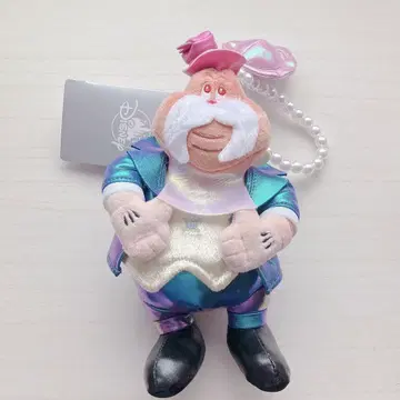 영 오이스터 세이우치 플러시 키체인