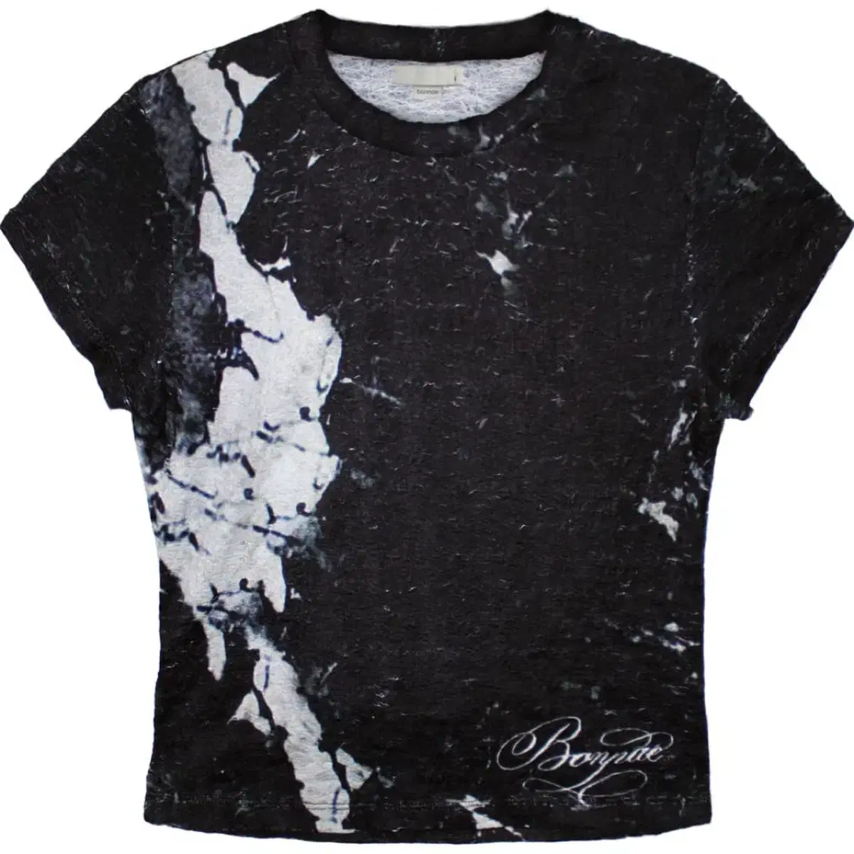 bonnae Back Slit Top T-shirt Ivory on Bunjang Global Site.