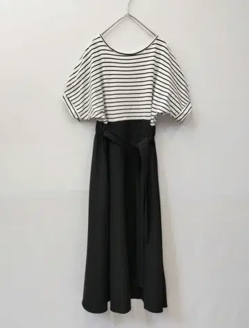 스트로베리 필드 스트라이프 반팔 이소재 롱 원피스