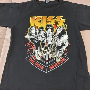 KISS 블랙 티셔츠 THE ROCK NEVER DIE