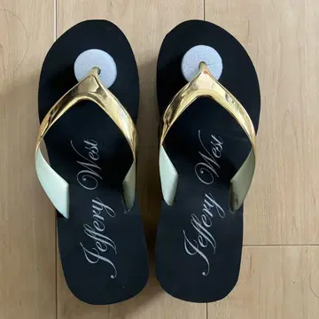 새상품 Jeffery West 골드 플립플랍