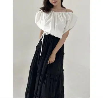 LOVAN 티어드 블랙 롱 스커트