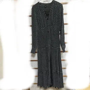 이탈리아 PINKO 블랙 화이트 도트 무늬 롱 원피스