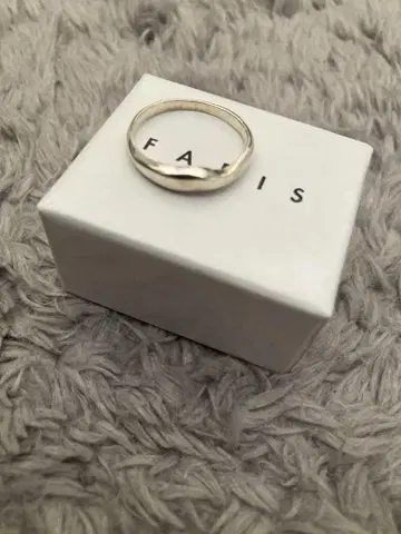 FARIS 반지, 반지, 파리스