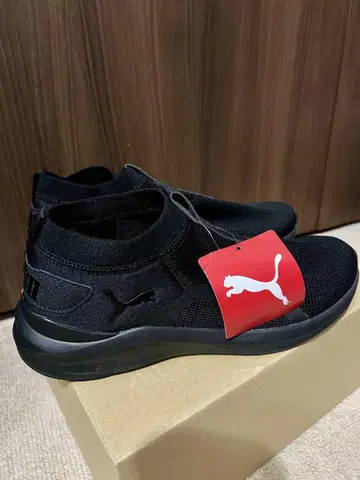 택 포함 새상품 PUMA SOFTFOAM + 블랙 신발
