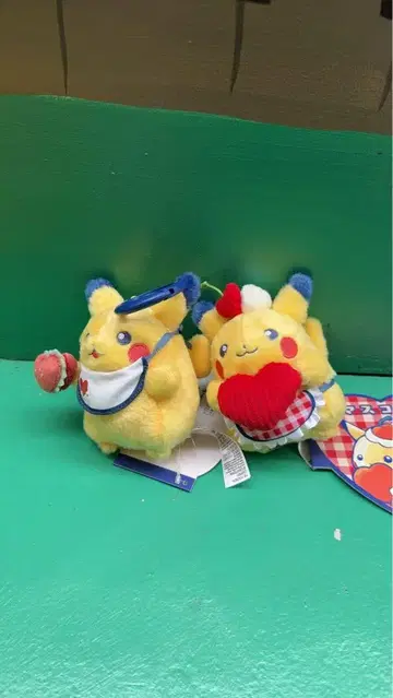 PIKACHU DINER 마스코트 2종 세트 피카츄