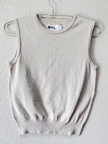 MHL. 슬리브리스 스웨터 베이지 II