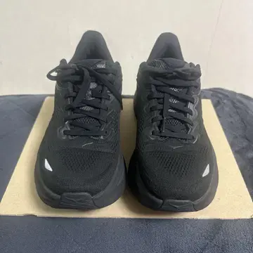 새상품급 BONDI9 본다이 9 블랙 26.5cm HOKA 호카오네오네