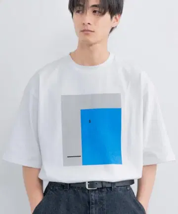 SINSS 그래픽 티셔츠