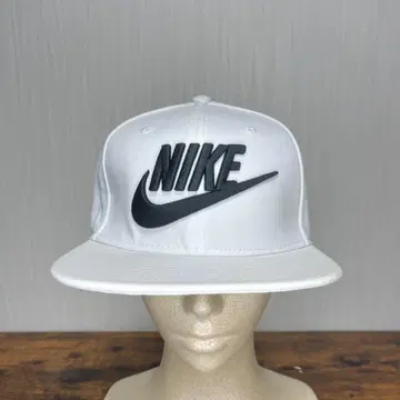 Nike 나이키 로고 화이트 캡 여성용