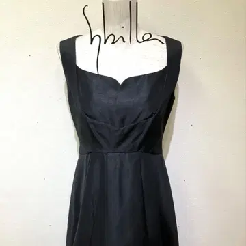 sybilla 시빌라 블랙 슬리브리스 A 라인 드레스