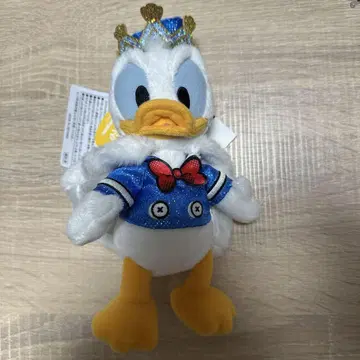 도날드 팔루자 봉제 인형 배지 2025